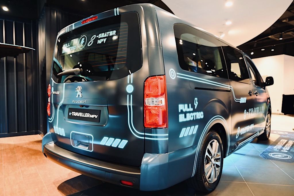 標緻e-Traveller 8座電動MPV
