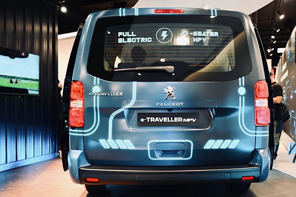 標緻e-Traveller 8座電動MPV