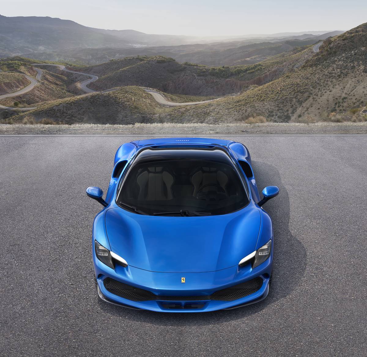 法拉利首部V6雙動能開篷跑車