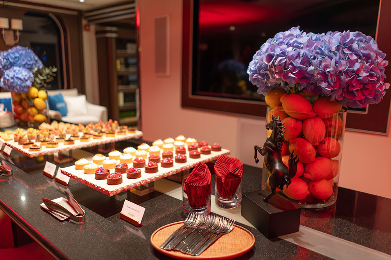 法拉利 Amalfi 現身維港