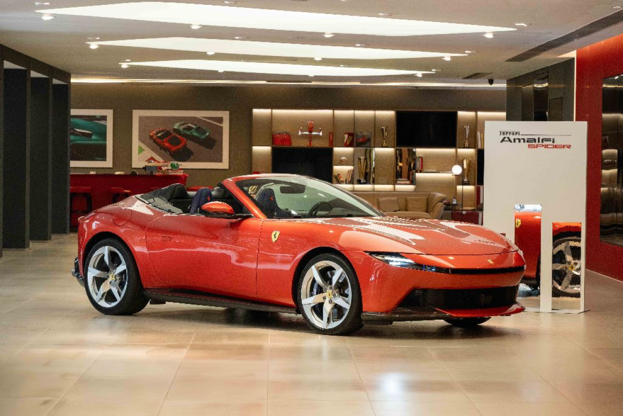 法拉利 Amalfi Spider 在香港推出