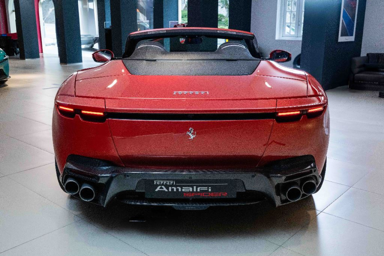 法拉利 Amalfi Spider 在香港推出