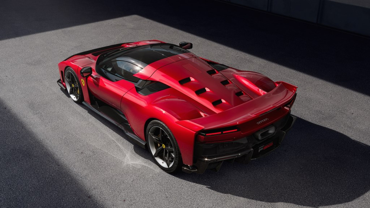 法拉利F80 以1200匹馬力F1 V6動力系統入替 LaFerrari