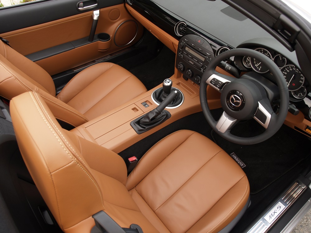 浪漫風暴 Mazda MX-5