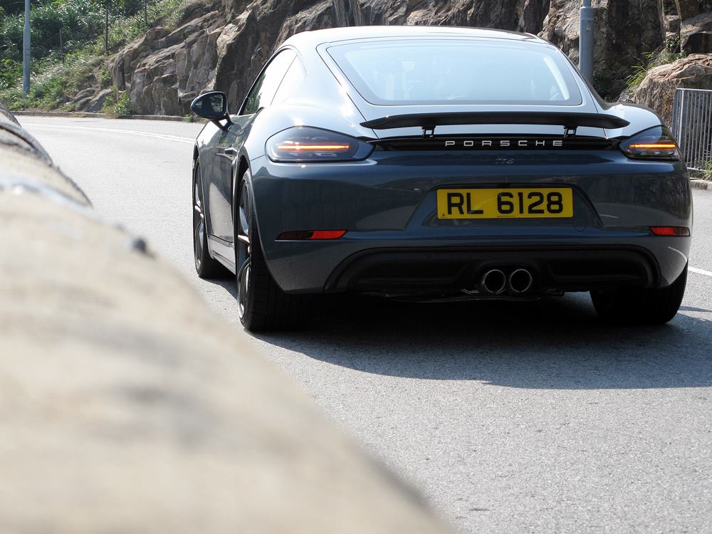 渦輪始動 Porsche 718 Cayman S