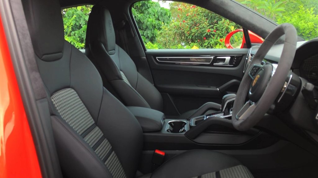 瀟灑型 Porsche Cayenne S Coupe