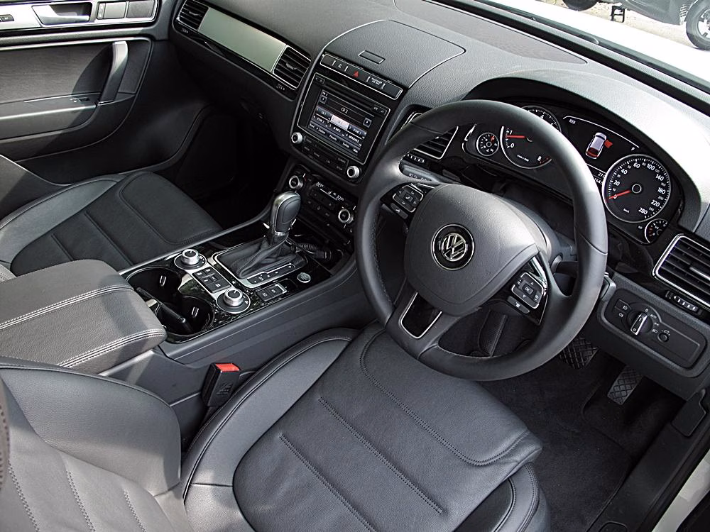 獷武型士  Volkswagen Touareg V6 BMT 4Motion R-Line