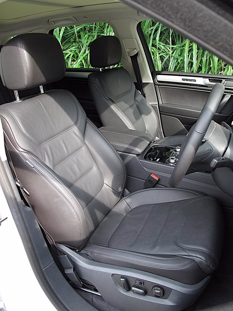 獷武型士  Volkswagen Touareg V6 BMT 4Motion R-Line
