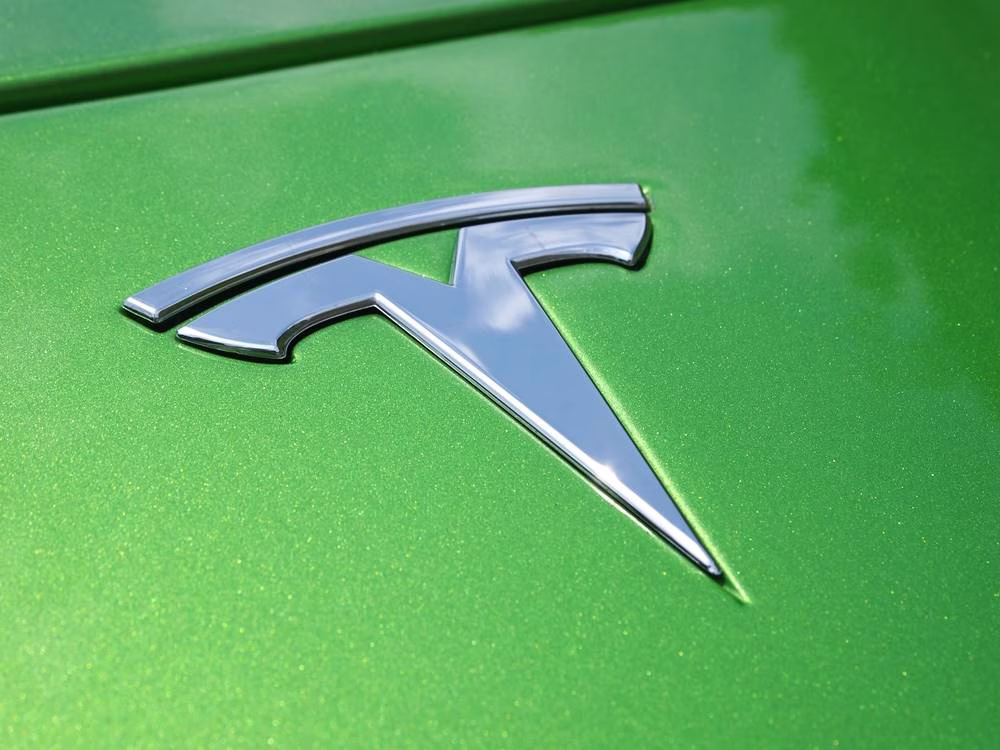 省招牌 Tesla Roadster Sport 2.5
