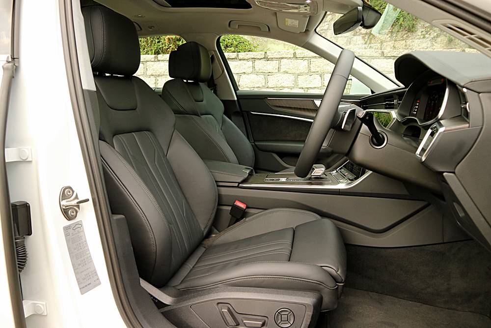 神態自若 Audi A6 Avant 45 TFSI quattro