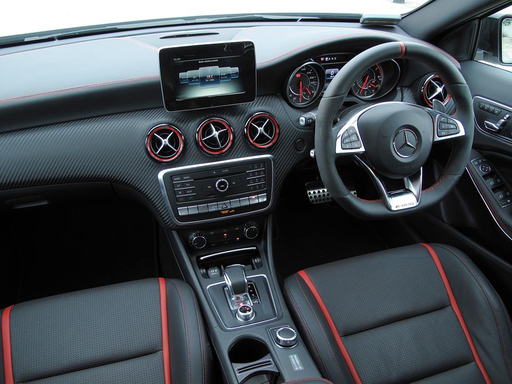 神話再臨 Mercedes-AMG A 45 AMG 4MATIC