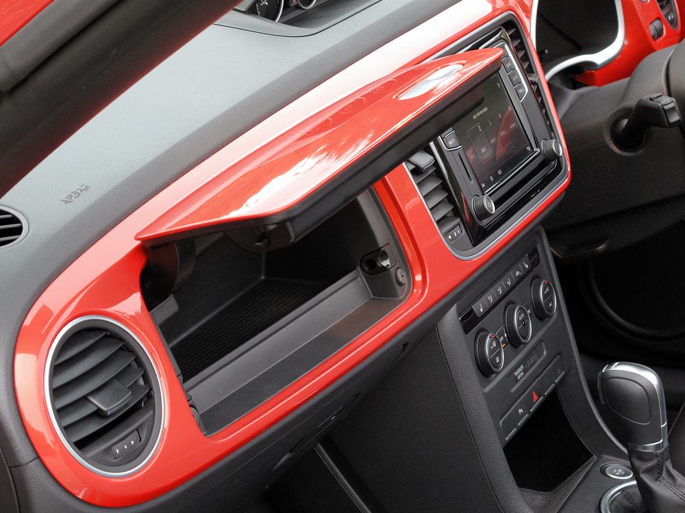 笑住揸 Volkswagen Beetle Cabriolet 1.4 TSI