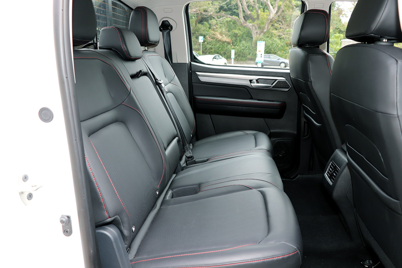 粗獷味爆燈 JAC T9 EV