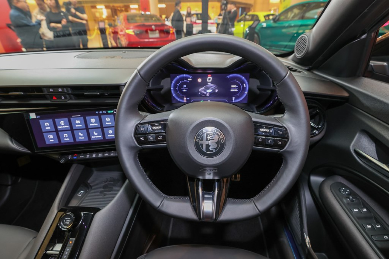 純電愛快 Alfa Romeo Junior