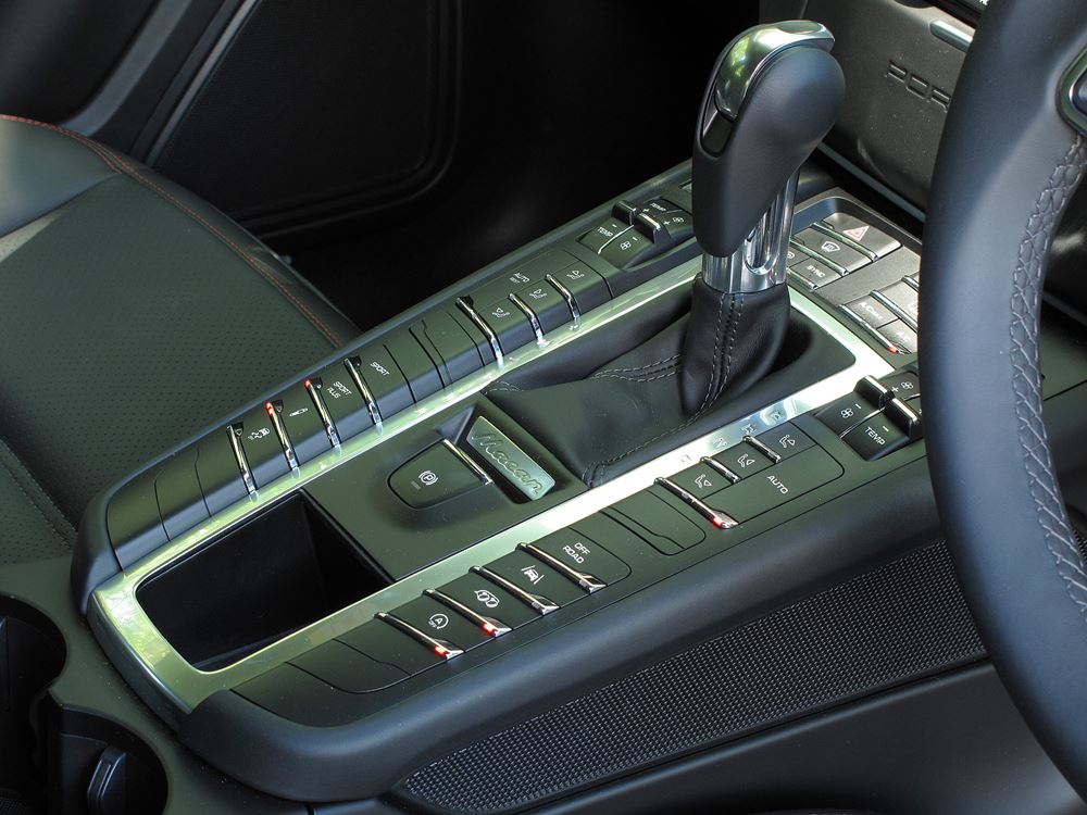 老虎仔 Porsche Macan GTS