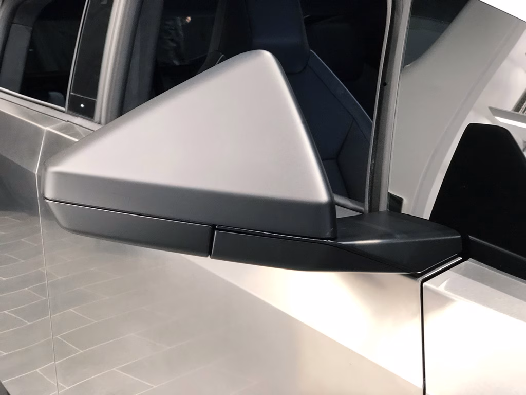 裝甲農夫車 Tesla Cybertruck