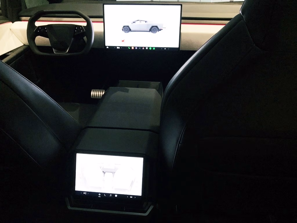 裝甲農夫車 Tesla Cybertruck