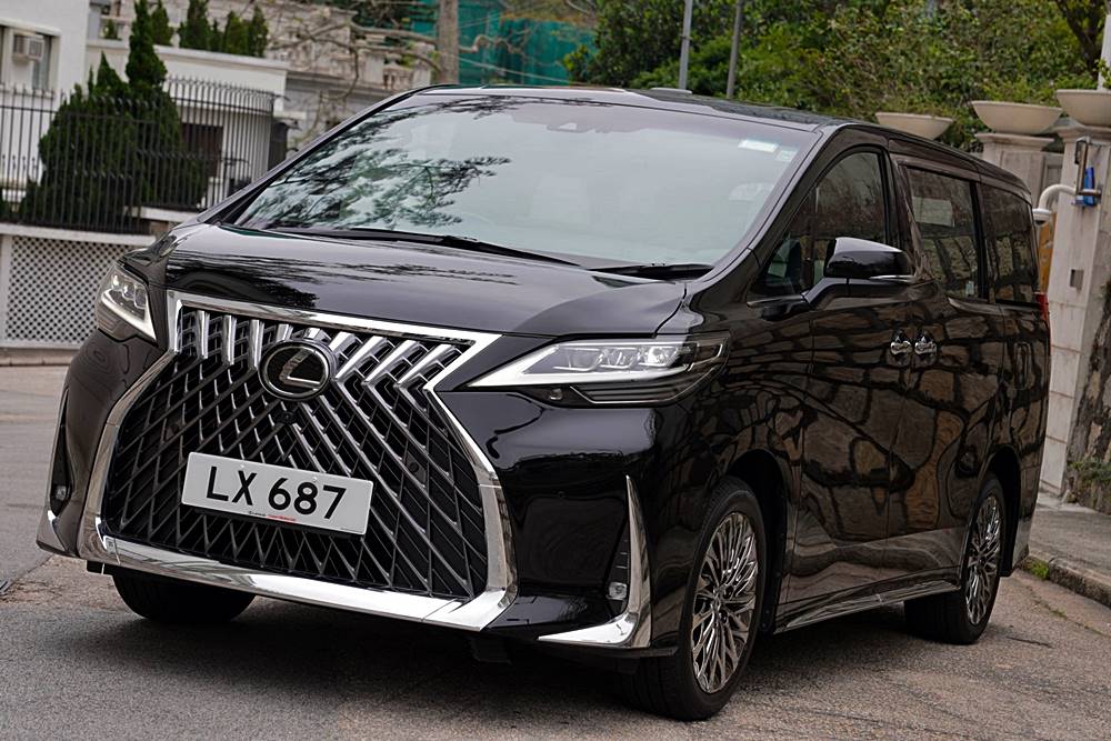 豪凌正斗 Lexus LM350 Emperor Suite