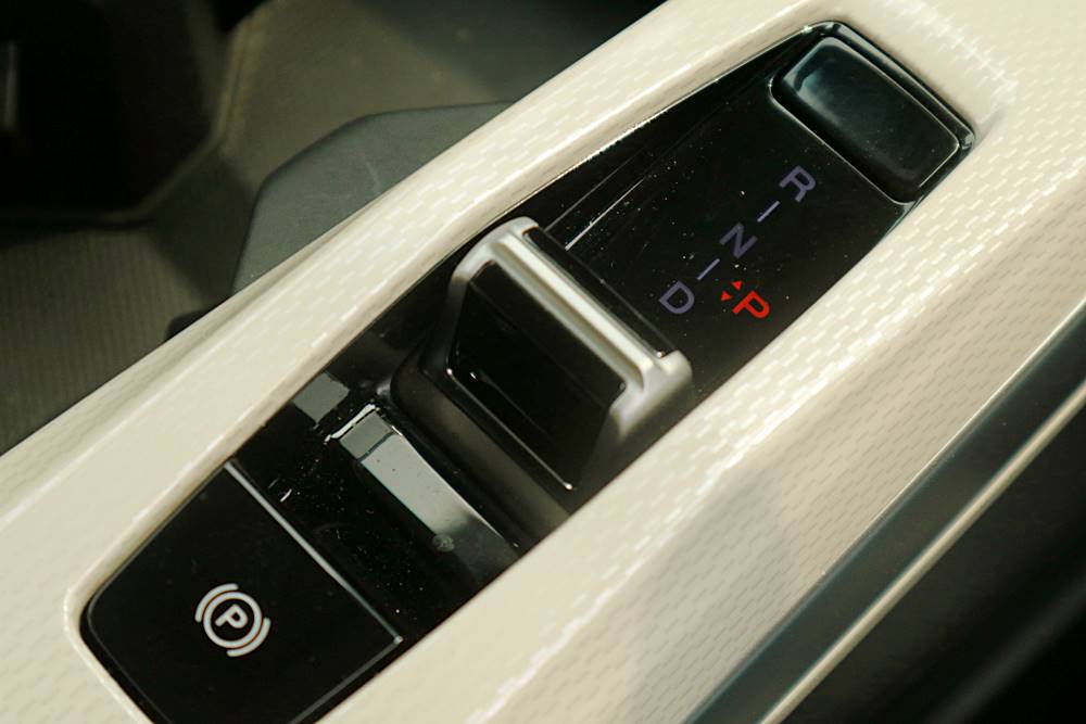 豪營新貴 KGM Torres EVX