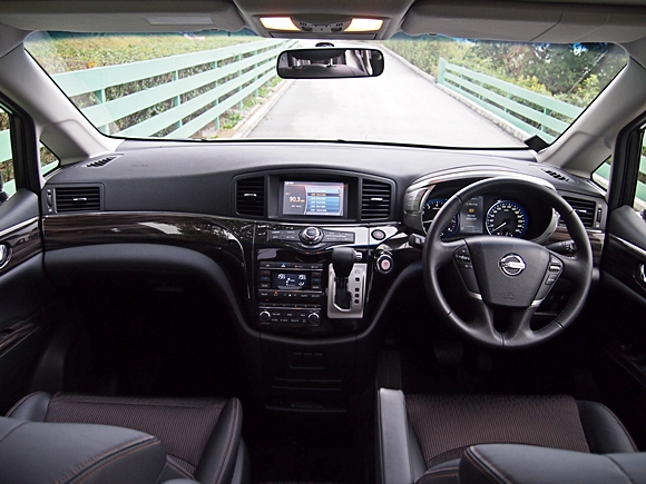 豪華享受 Nissan Elgrand 250