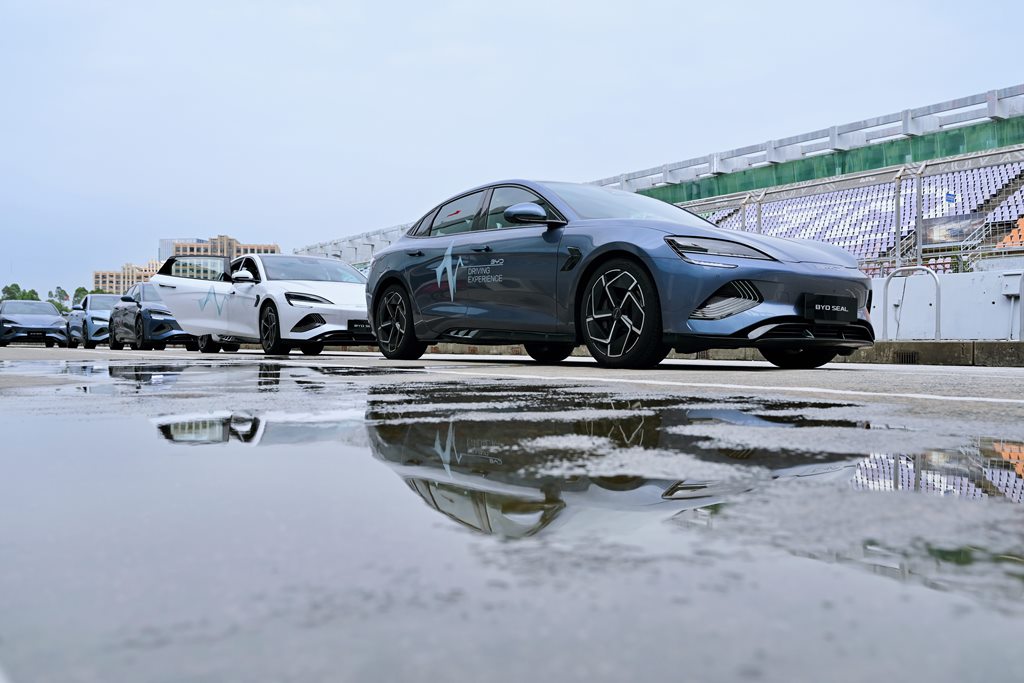 賽道測試BYD Seal AWD