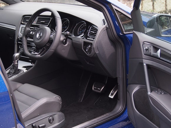 超級小鋼炮 - 2014 VW Golf R