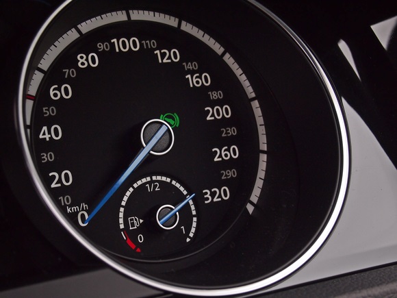 超級小鋼炮 - 2014 VW Golf R