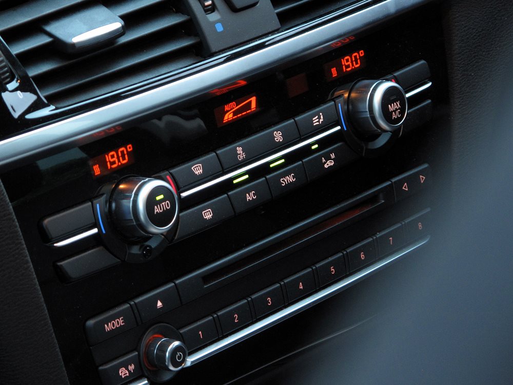 路遙知馬力 BMW X4 xDrive20d