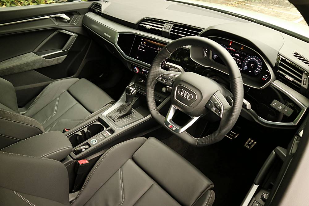 遲來的斜背 Audi Q3 Sportback 45 TFSI Quattro S Line Sport Edition