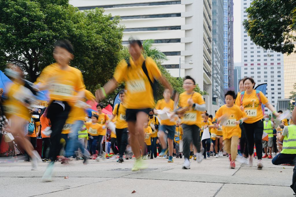 野外定向比賽開跑。