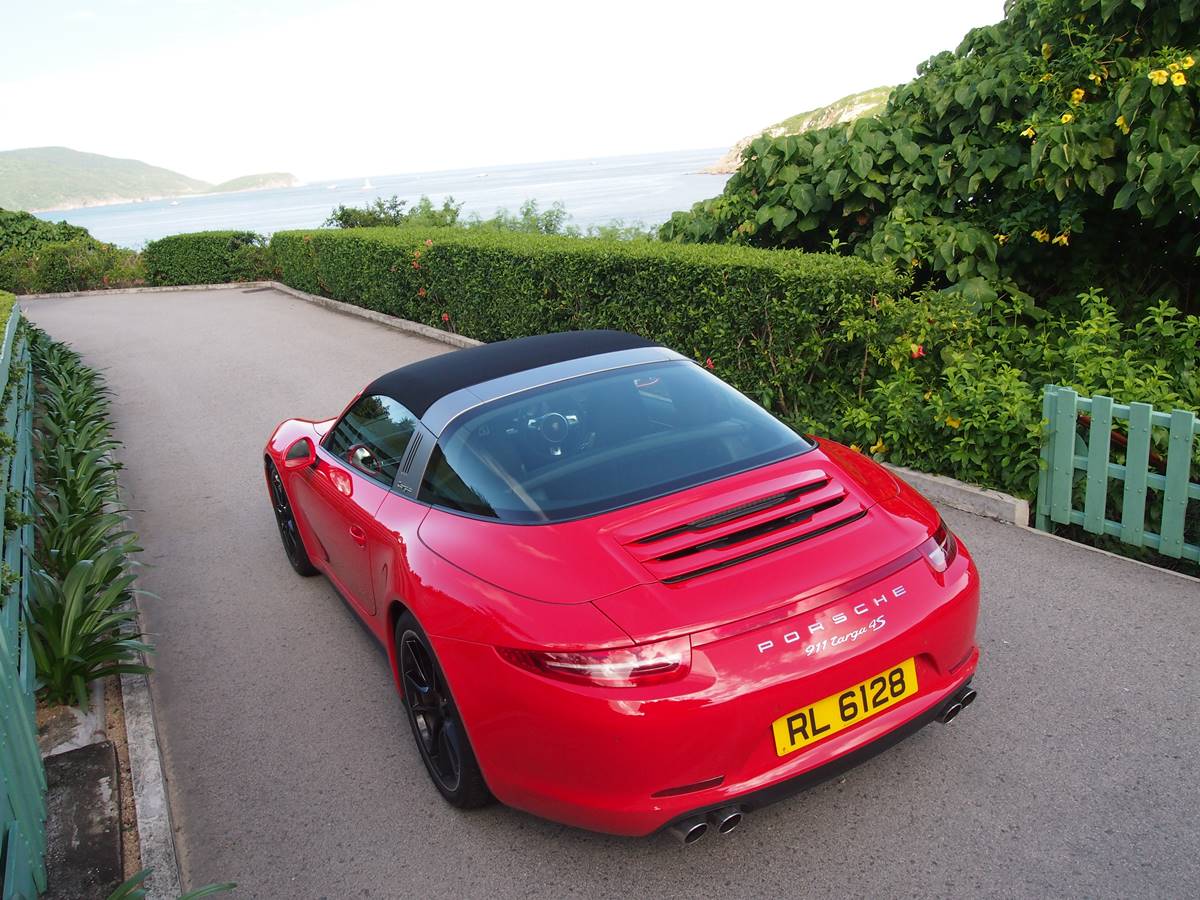 鐵漢柔情 - Porsche 911 Targa