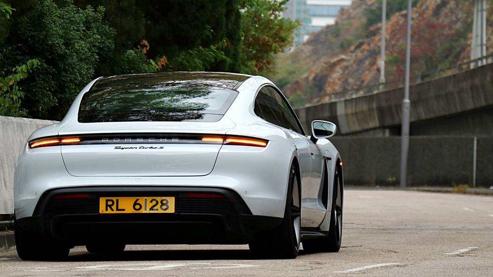 長測報告 Porsche Taycan Turbo S