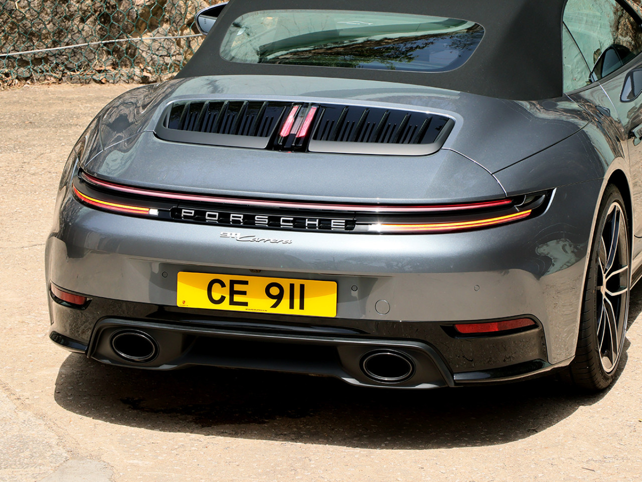 開篷的浪漫 Porsche 911 Carrera Cabriolet