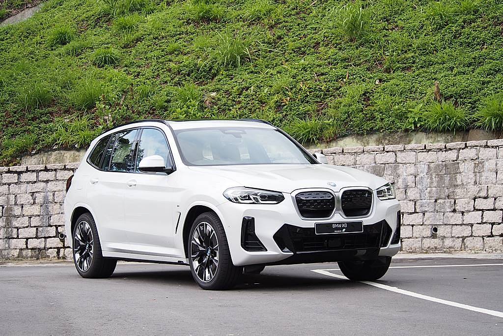 電動後驅BMW iX3