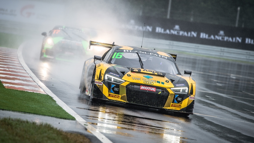 香港車手為港爭光