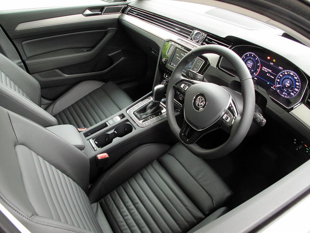 齊料 Volkswagen Passat 280 TSI ACT R-Line Sport SE