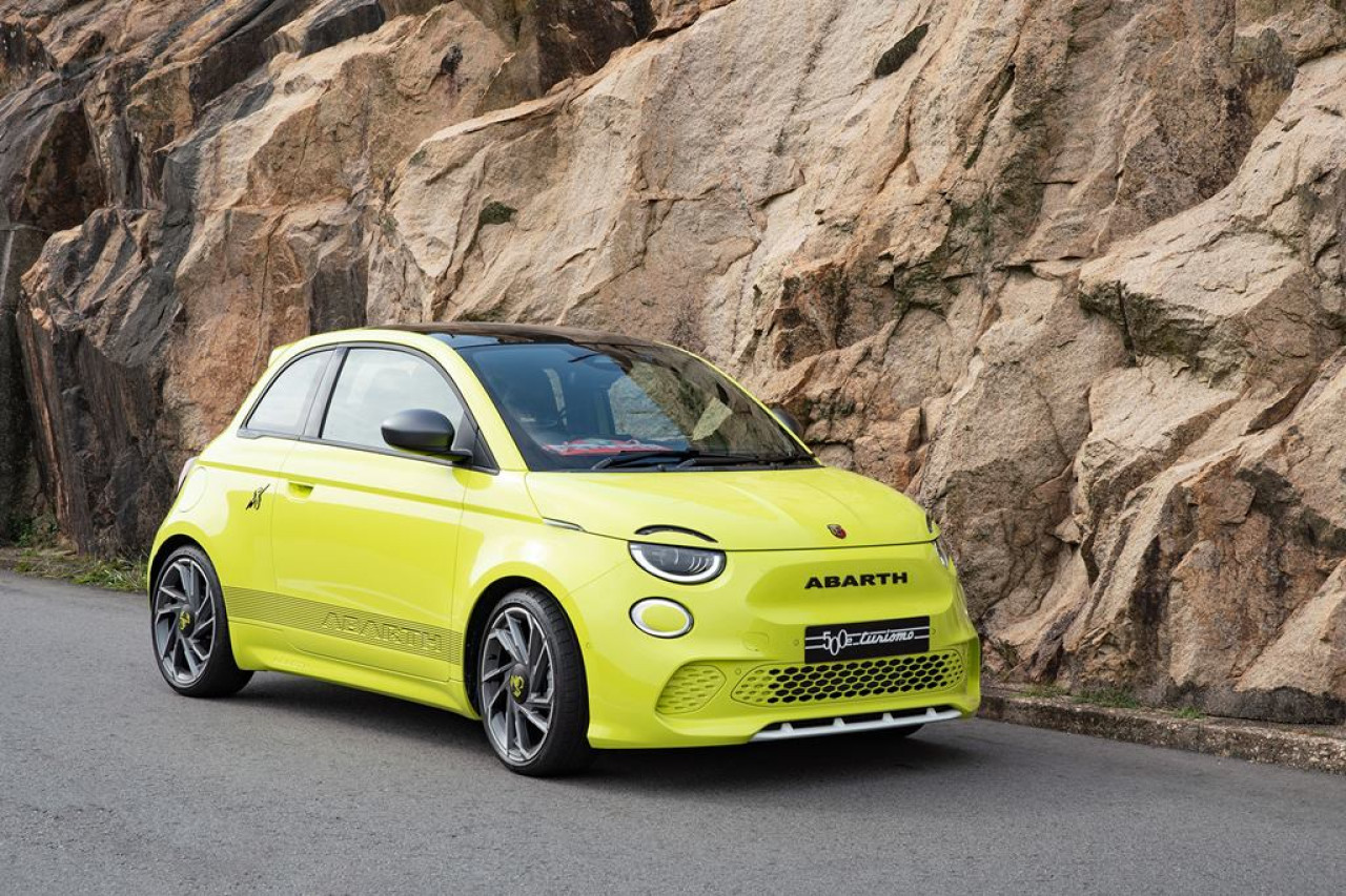  最緊要好玩  Abarth 500e