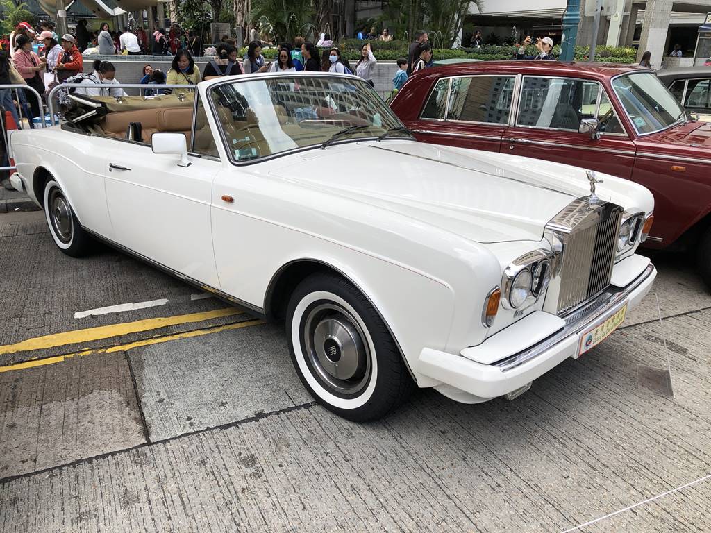 1986 rolls-Royce Corniche Convertible