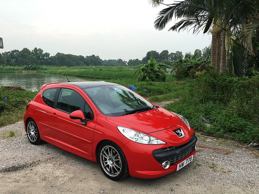 2008 Peugeot 207 GT