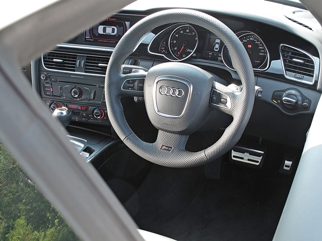 2010 Audi RS5 4.2 quattro
