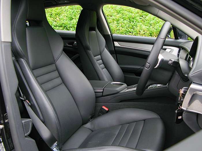 2010 Porsche Panamera 4S