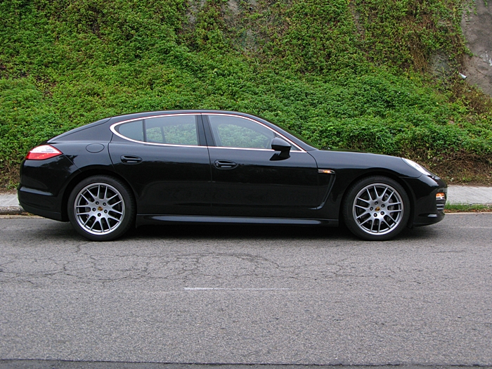 2010 Porsche Panamera 4S