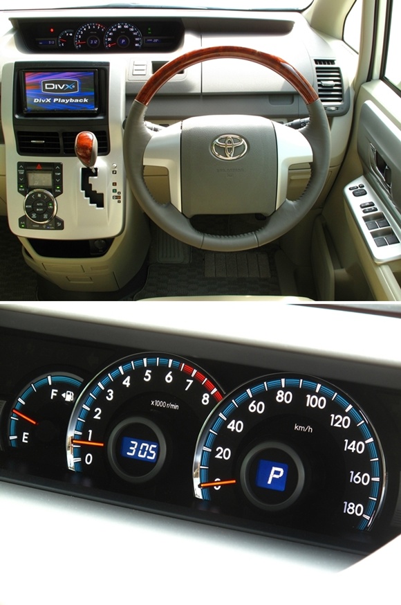 2010 Toyota Noah Luxury