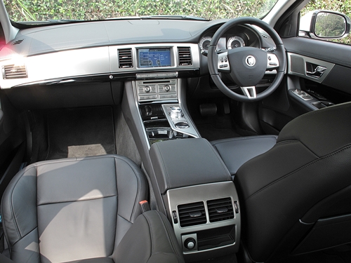2011 Jaguar XF 3.0 Sport