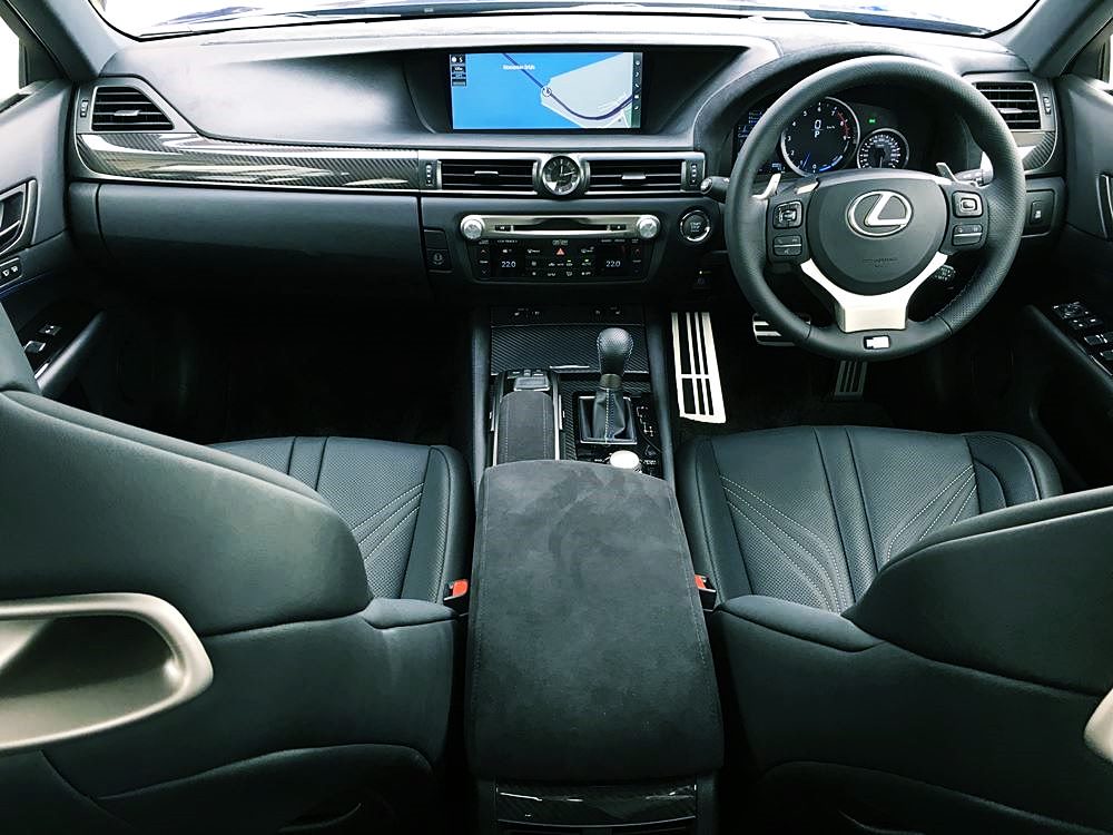 5公升巨肺的浪漫 Lexus GS F