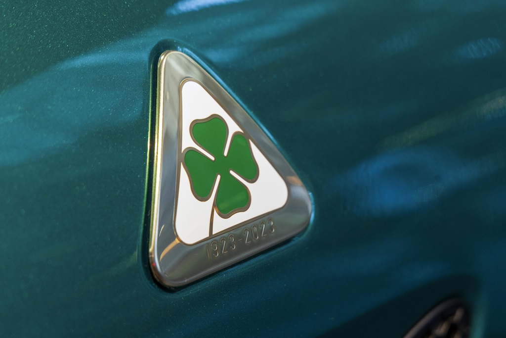 Alfa Romeo Quadrifoglio 100° Anniversario百周年特別版
