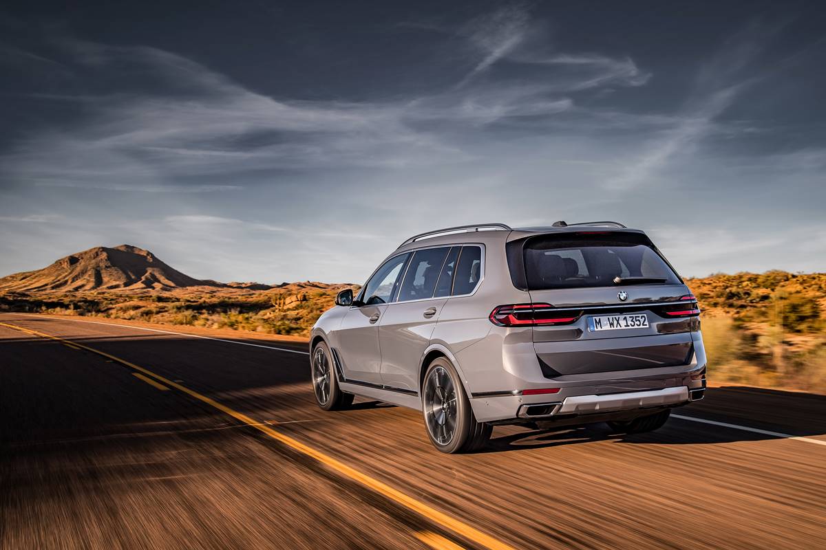 BMW X7 facelift 改玩頭燈