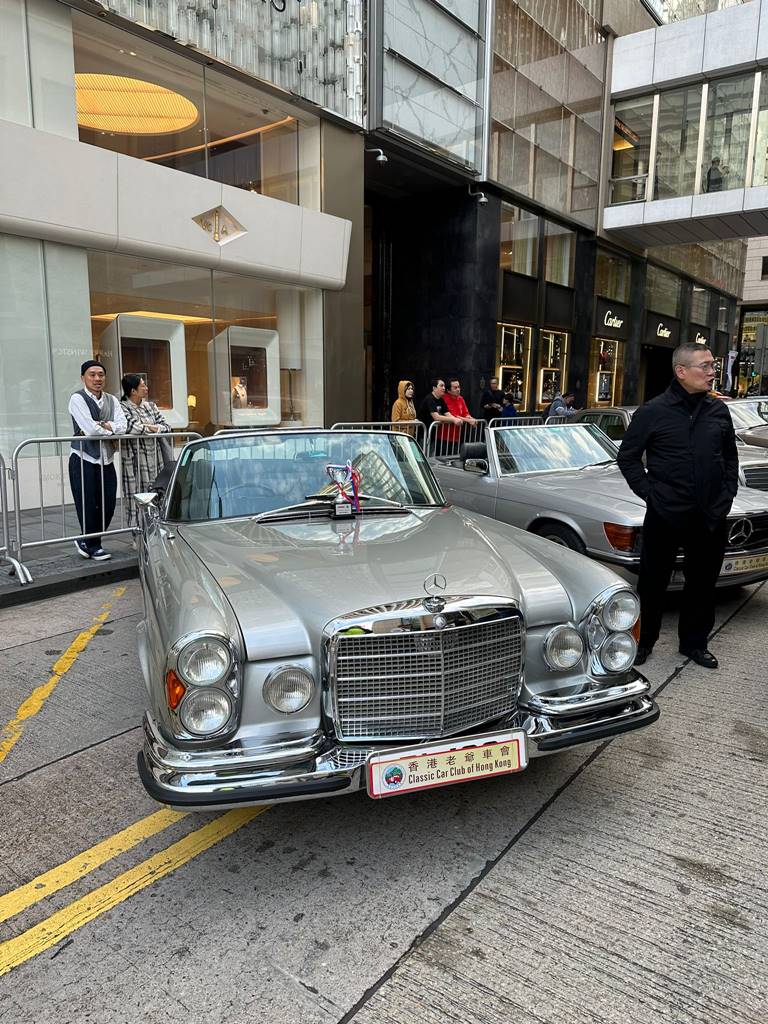 <strong>Best Engine</strong>：1973 Mercedes-Benz 280SE 3.5