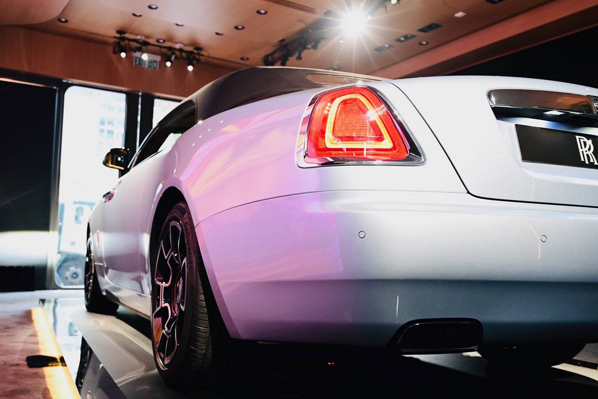 Black Badge Dawn Landspeed Collection