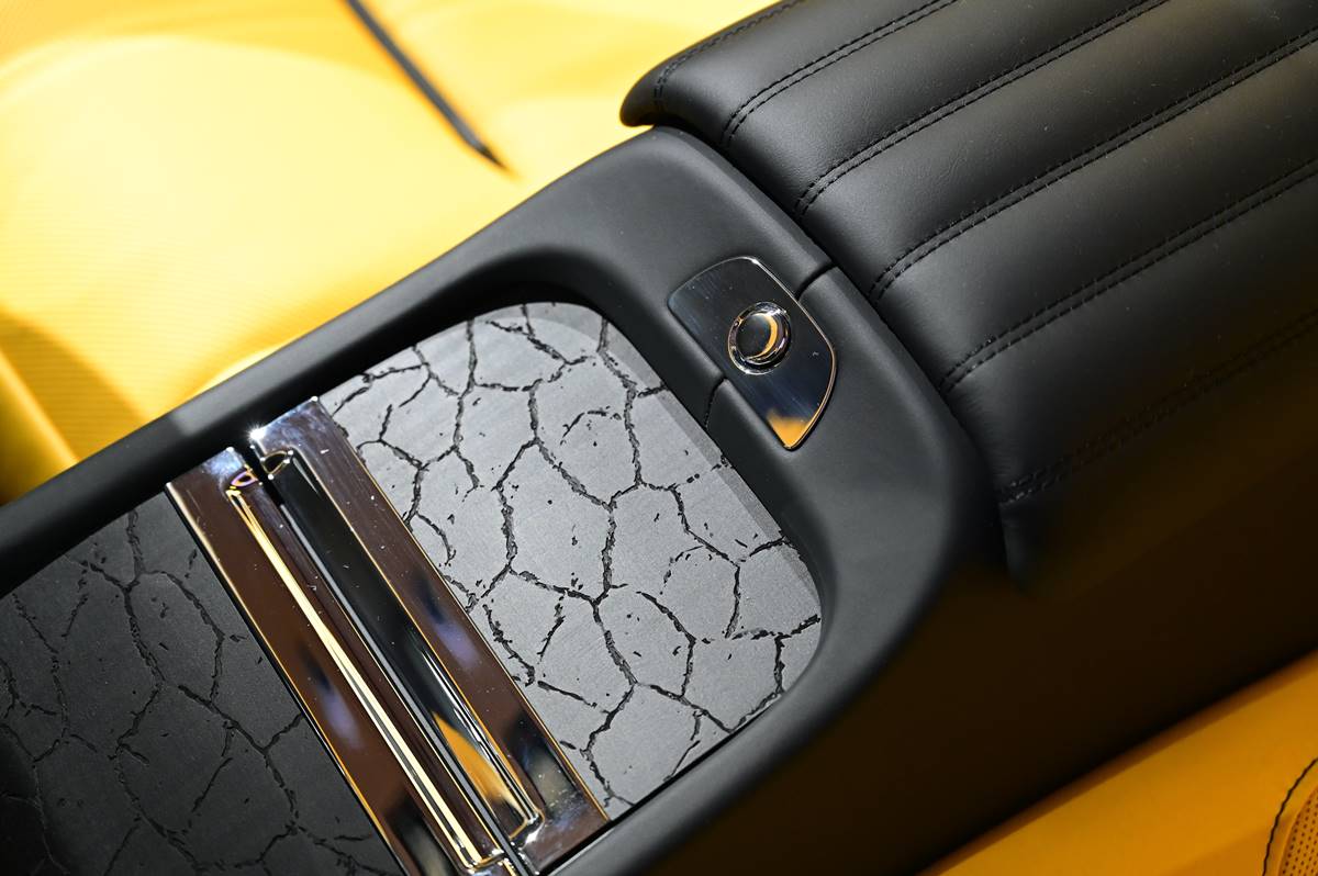 Black Badge Dawn Landspeed Collection